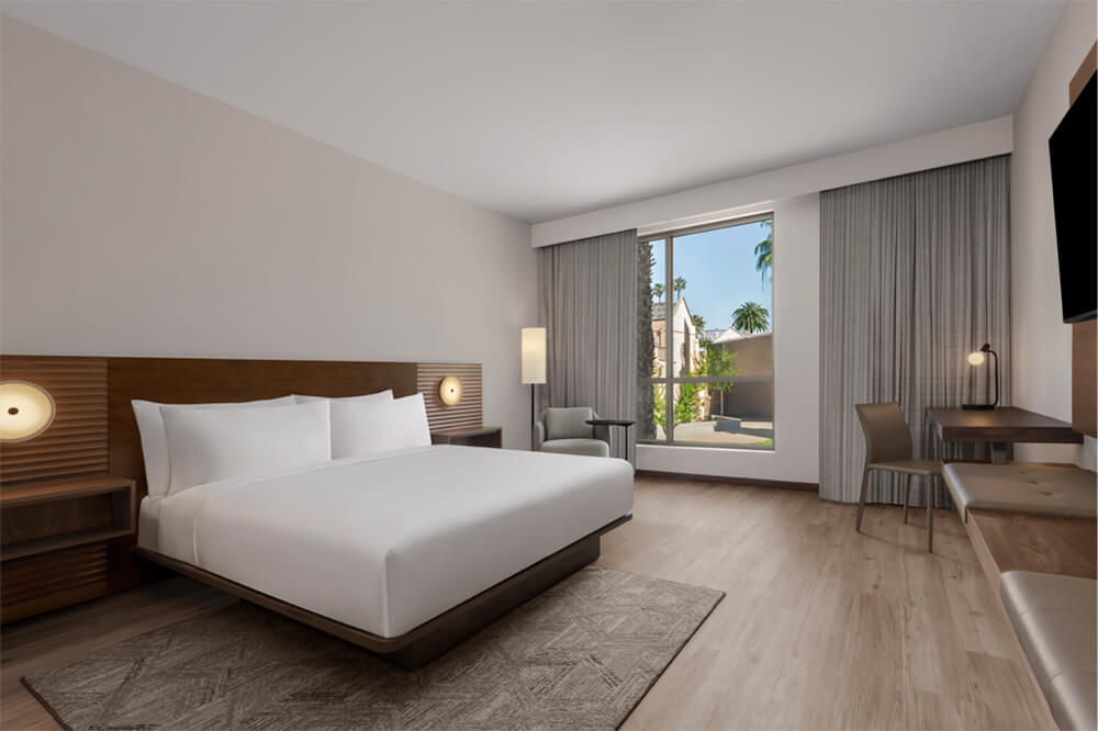 King-Guestroom-Colorado-View